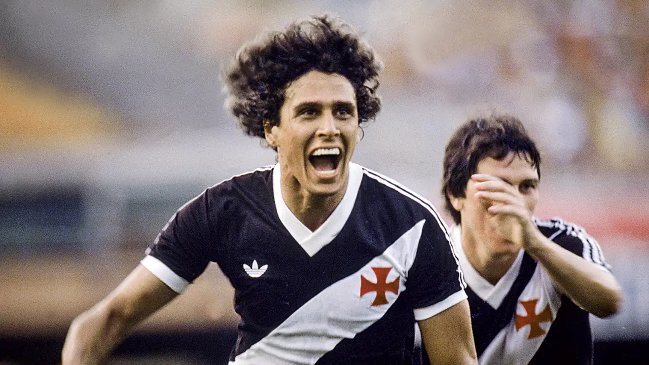 SÍMBOLO ETERNO - Roberto Dinamite, em 1 110 jogos pelo Vasco, com 708 gols: íntima e rara conexão com o time vascaíno